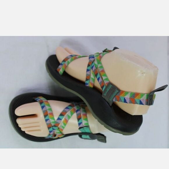 Chaco Multicolored Girls Size 3 Sandals. - Picture 1 of 9